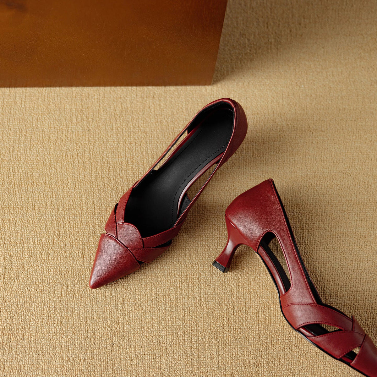 Eloise Cutout Leather Pumps