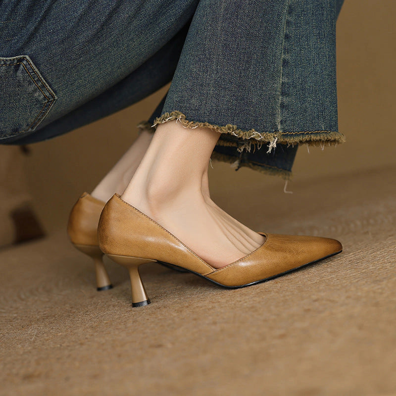 Vera Curve Leather Heels