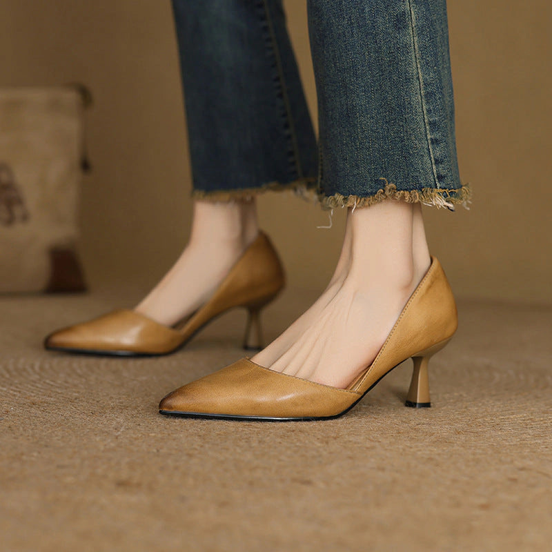 Vera Curve Leather Heels