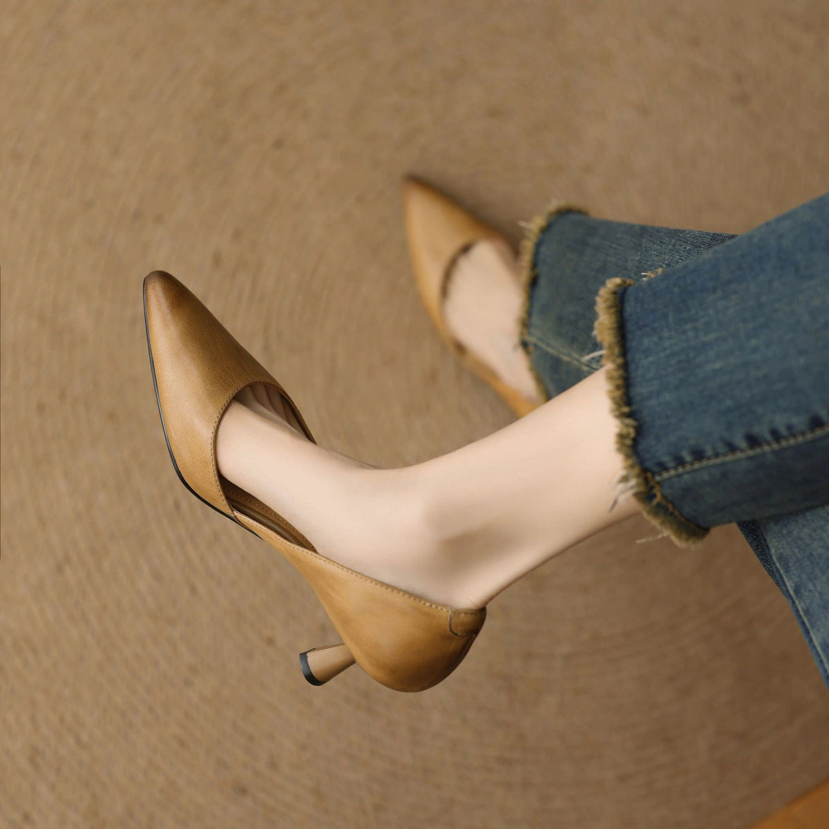 Vera Curve Leather Heels
